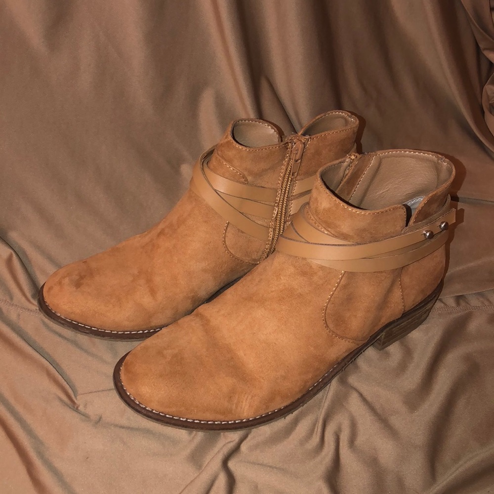 DV8 camel Booties